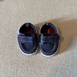 Nautica Infant size 1 Navy Canvas Hook-and-Loop Boat Shoes